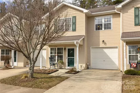 196 Farington Cir, Fletcher, NC 28732
