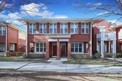 514 E 9th St, Charlotte, NC 28202