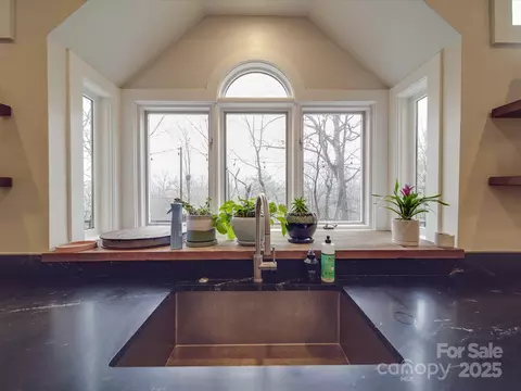 Kitchen - 503 Stuart Rdg, Cramerton, NC 28032 photo 5 of 9