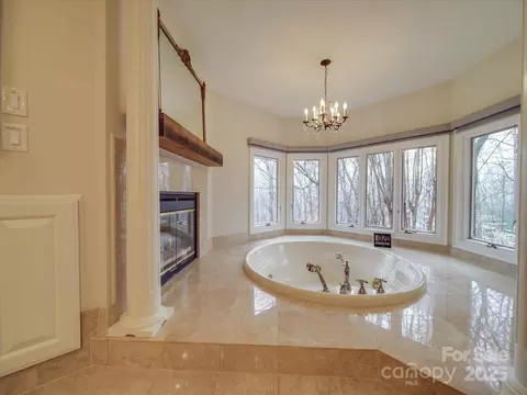 Bath - 503 Stuart Rdg, Cramerton, NC 28032 photo 3 of 7