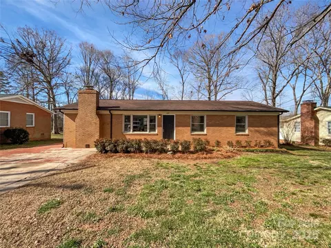 207 Bright Ave, Bessemer City, NC 28016