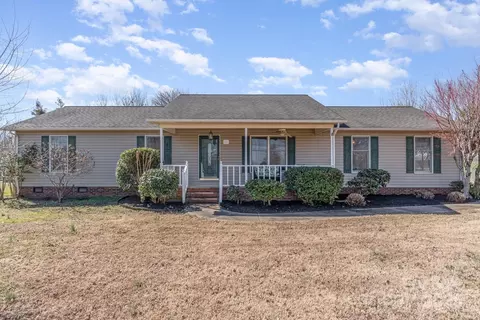 706 Skinner Rd, Shelby, NC 28152