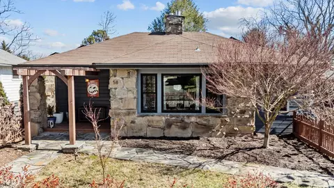 58 Trotter Pl, Asheville, NC 28806