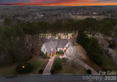 1515 Baltusrol Dr, Denver, NC 28037