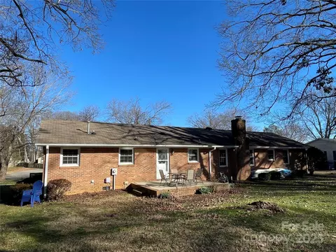 Exterior - 102 General Bragg St, Stanley, NC 28164 photo 6 of 7