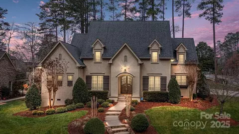 2114 Garden View Ln, Weddington, NC 28104