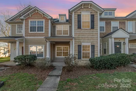1228 Liberty Bell Ct, Rock Hill, SC 29732