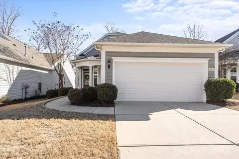 6044 Great Basin Ln, Fort Mill, SC 29707 photo 2