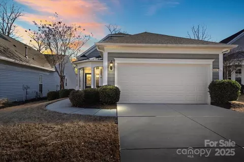 6044 Great Basin Ln, Fort Mill, SC 29707