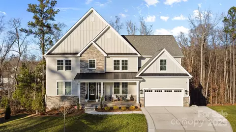 1801 Pin Oak Ct, Fort Mill, SC 29715