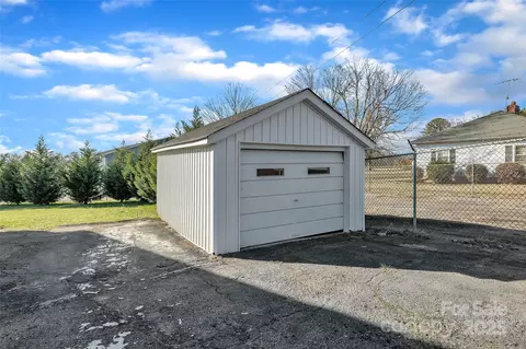 203 E 22nd St, Kannapolis, NC 28083 photo 33