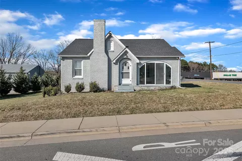 203 E 22nd St, Kannapolis, NC 28083 photo 2