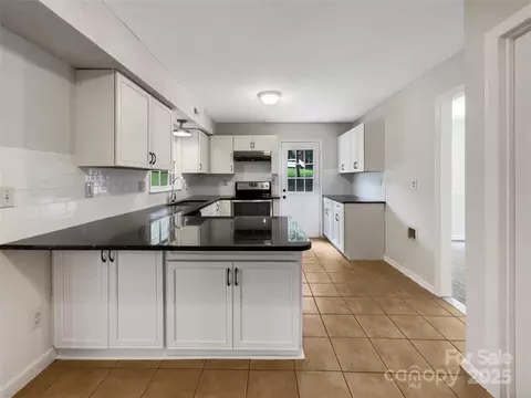 Kitchen - 316 Epperstone Ln, Matthews, NC 28105 photo 1 of 2