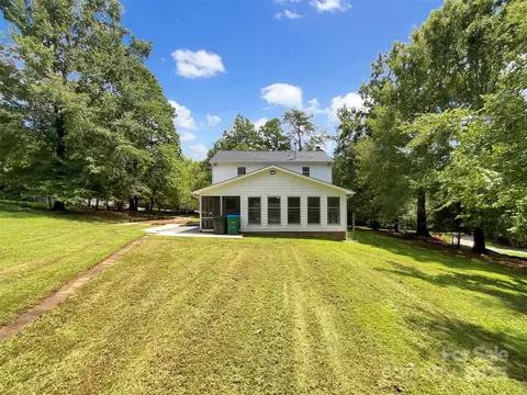 Exterior - 316 Epperstone Ln, Matthews, NC 28105 photo 1 of 2