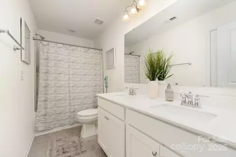 Bath - 2638 Trinity St, Monroe, NC 28110 photo 1 of 1