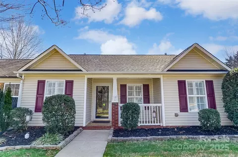 1362 Copper Creek Ln, Fort Mill, SC 29715