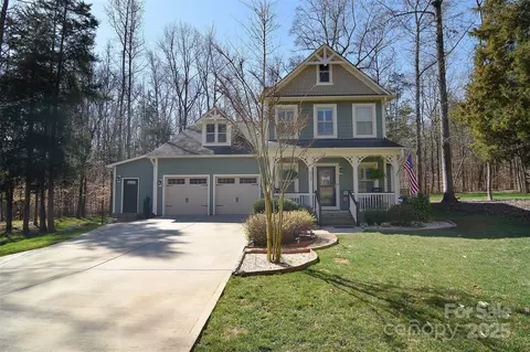 8509 Aspen Ct, Charlotte, NC 28227