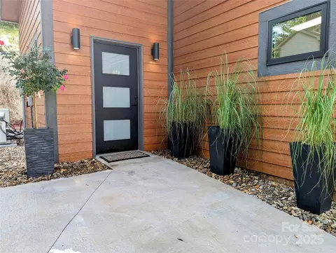 Exterior - 109 Grady Ave, Tryon, NC 28782 photo 3 of 7