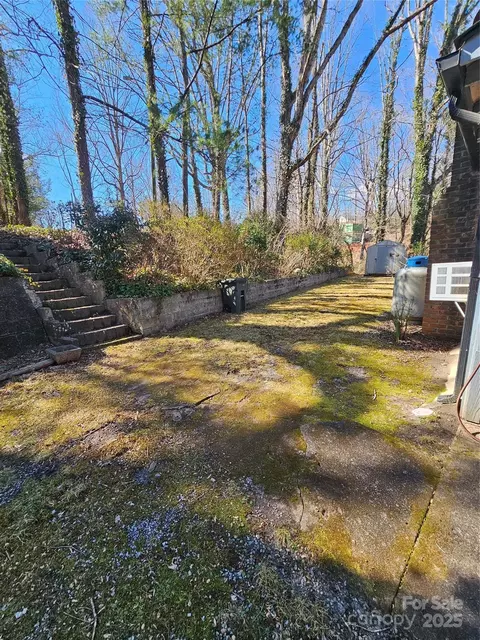 Exterior - 85 Pine St, Tryon, NC 28782 photo 2 of 3