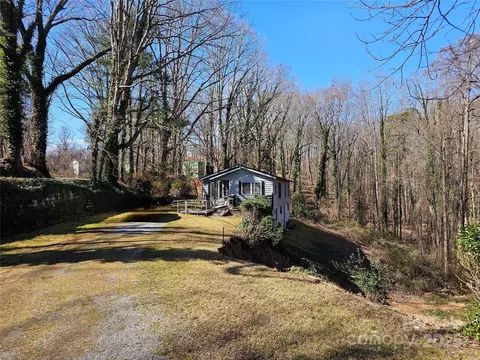 Exterior - 85 Pine St, Tryon, NC 28782 photo 3 of 3