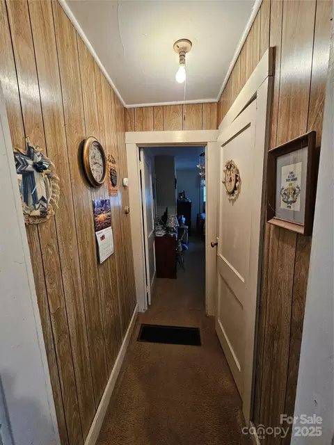 Entry Way - 85 Pine St, Tryon, NC 28782 photo 1 of 1