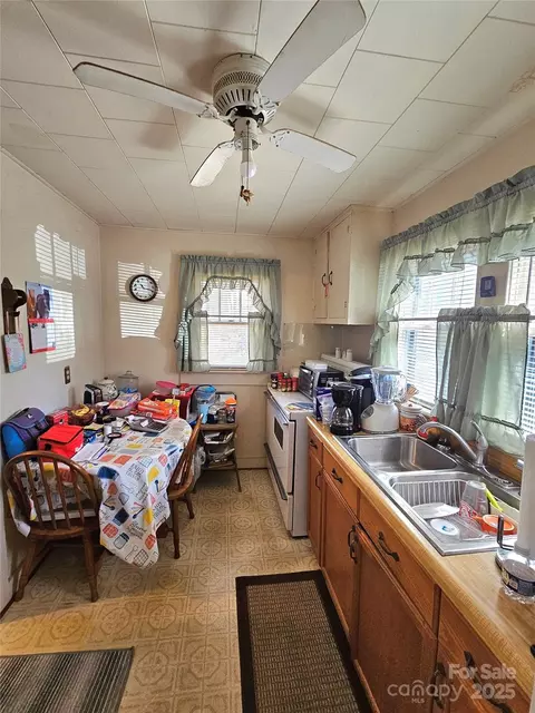 Kitchen - 85 Pine St, Tryon, NC 28782 photo 1 of 2