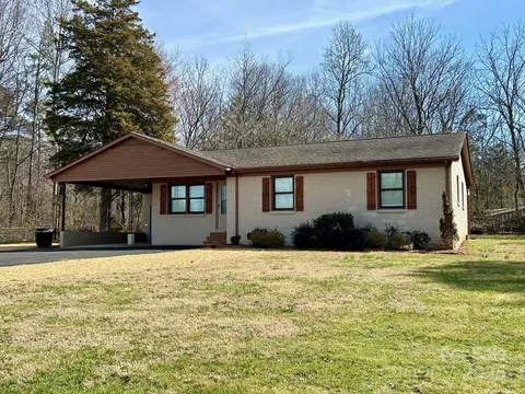 2034 Bess Town Rd, Bessemer City, NC 28016