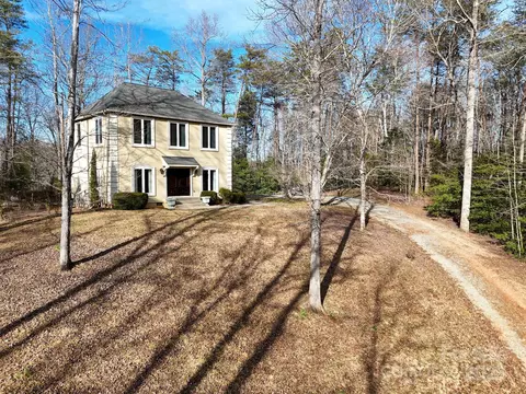474 Cedar Creek Rd, Lake Lure, NC 28746