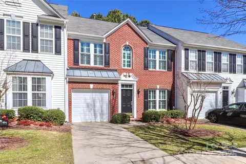 128 S Arcadian Way, Mooresville, NC 28117