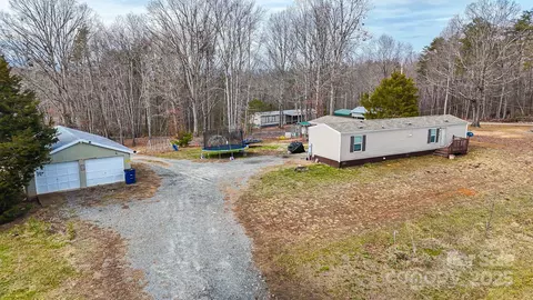 5918 Dysartsville Rd, Morganton, NC 28655