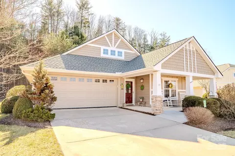 92 Snowy Egret Way, Hendersonville, NC 28792