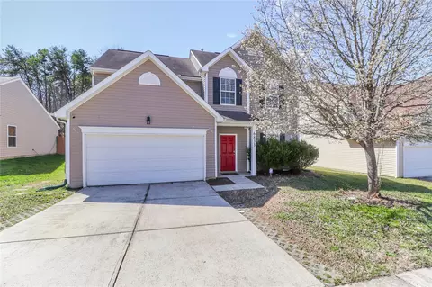 6833 Goldenwillow Dr, Charlotte, NC 28215