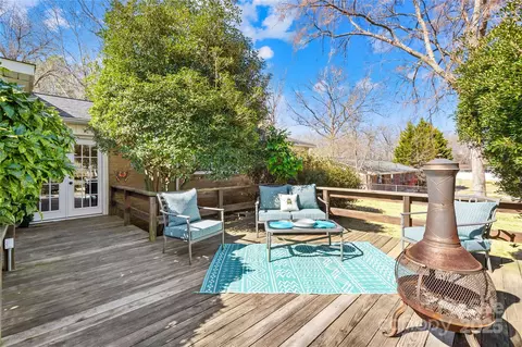 827 Lakeside Cir, Lancaster, SC 29720