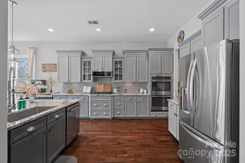 3608 Mcpherson St, Waxhaw, NC 28173