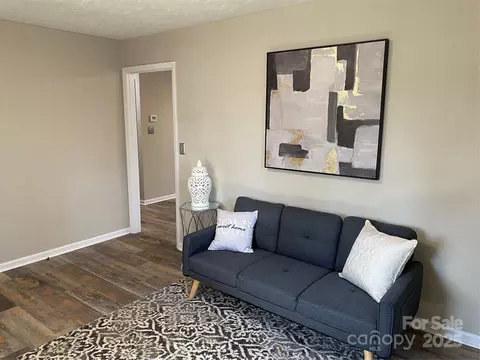 802 Marshall St, Cheraw, SC 29520 photo 3