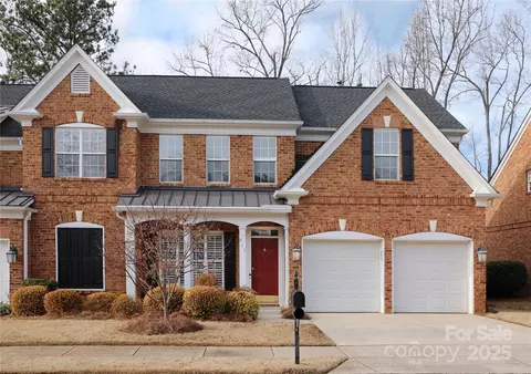 815 Treverton Dr, Matthews, NC 28105