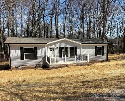 3094 Hollywood Dr, Gastonia, NC 28052