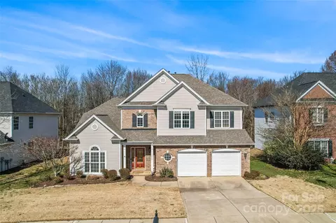 10805 Huntington Meadow Ln, Charlotte, NC 28273