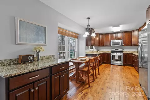 401 Silver Maple Ct, Fletcher, NC 28732 photo 6