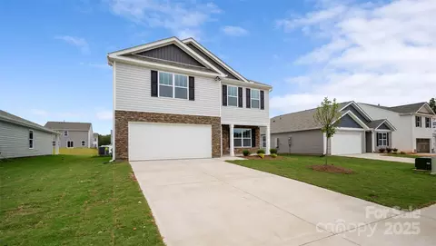 1113 Foxberry Ln, Maiden, NC 28650