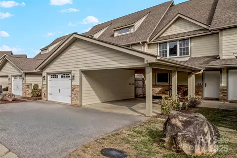 41 Rotunda Cir, Asheville, NC 28806