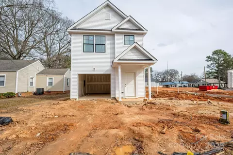 158 S Sycamore St, Mooresville, NC 28115