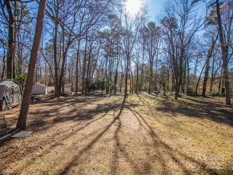 Exterior - 4455 Hampton Rd, Salisbury, NC 28144 photo 9 of 10