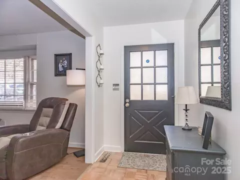 Entry Way - 4455 Hampton Rd, Salisbury, NC 28144 photo 1 of 2
