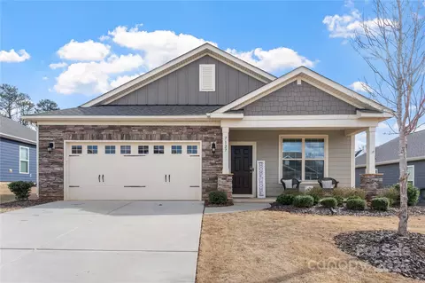 7127 Chrysanthemum Rd, Lancaster, SC 29720