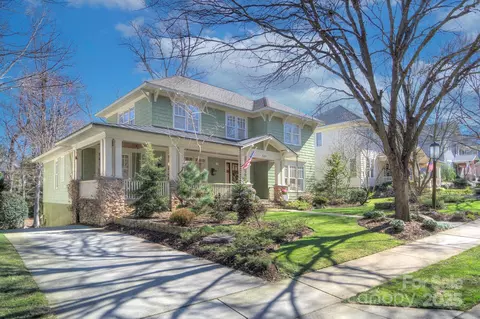 324 Wendover Hill Ct, Charlotte, NC 28211