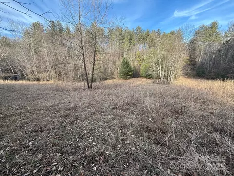 2406 Dogwood Vis, Lenoir, NC 28645