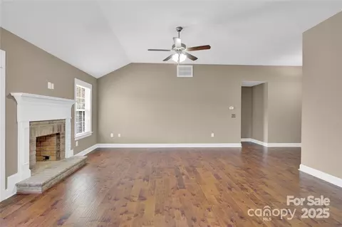 Living - 5417 Sustar Dr, Monroe, NC 28110 photo 2 of 3