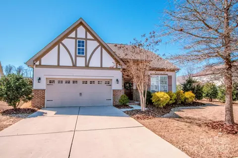 14212 Tudor Rose Ln, Charlotte, NC 28278
