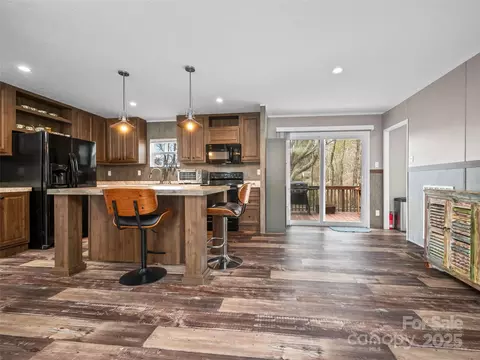 Kitchen - 105 Eade Rd, Etowah, NC 28729 photo 1 of 4